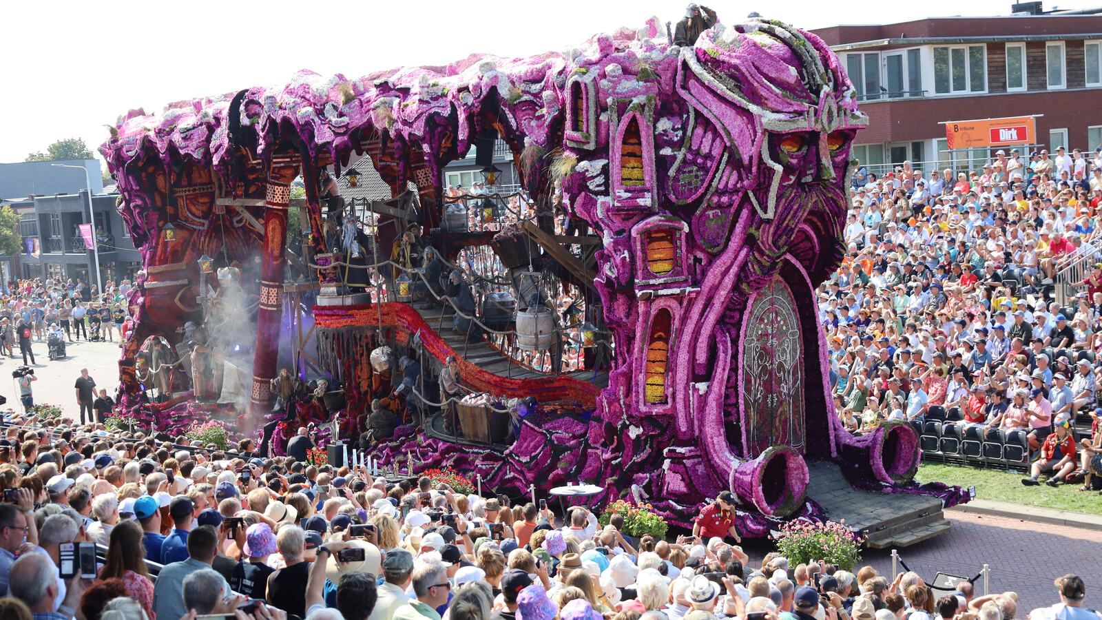 Corso Zundert 2024 parada kwiatów dalie holandia