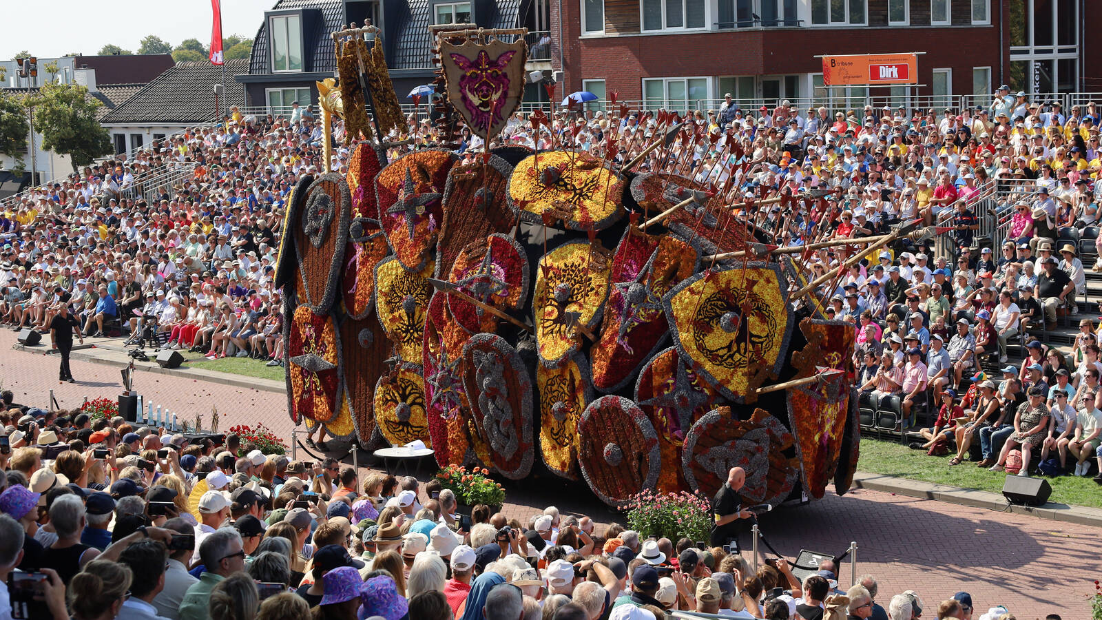 Corso Zundert 2024 parada kwiatów dalie holandia